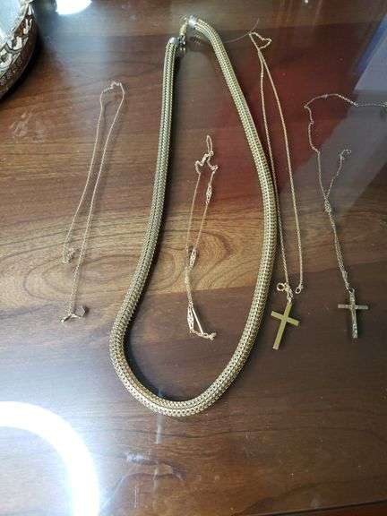 Necklace lot