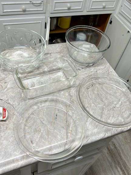 Nice lot of Pyrex and more