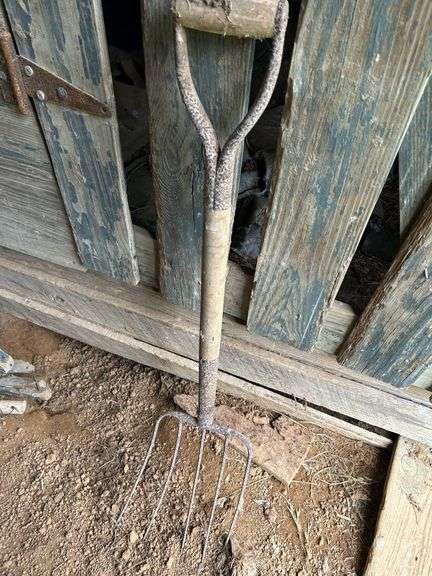 Pitch fork & 4 steel post