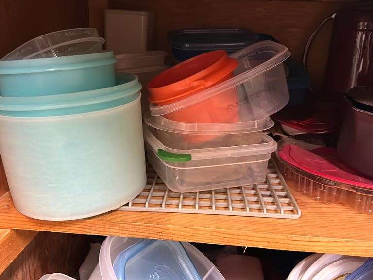 Lot of Tupperware and other plastic ware