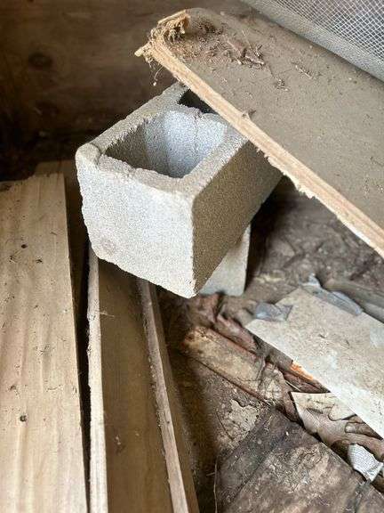Plywood-sandstone edging-misc corner lot section