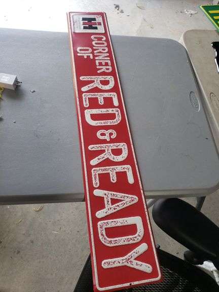 International harvester sign