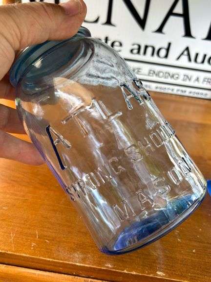 Very RARE ATLAS BLUE Block letter Strong  Shoulder quart