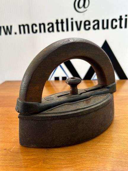 Early Detachable handle smoothing iron