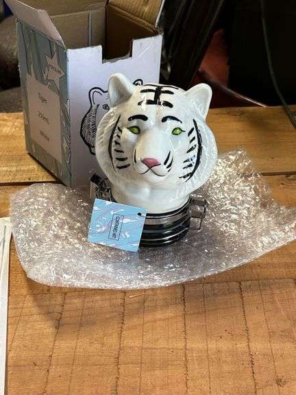 New self contained sealed canister