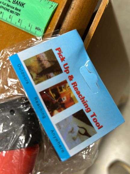 Reaching/pick up tool new in packaging