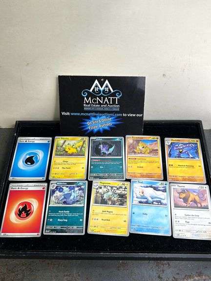 Lot of 10 Pokémon cards