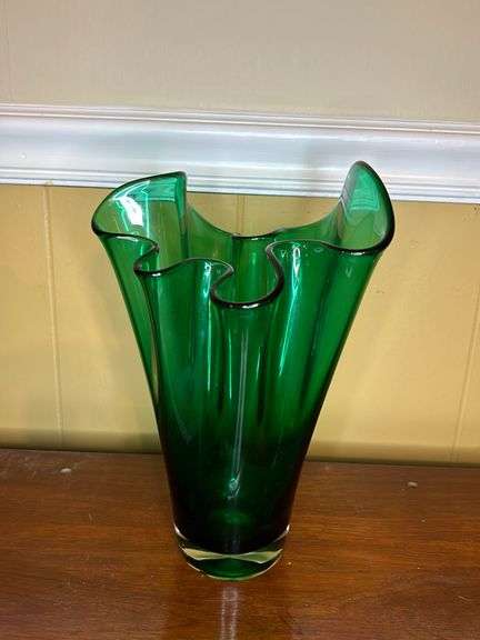 Forest green glass vase