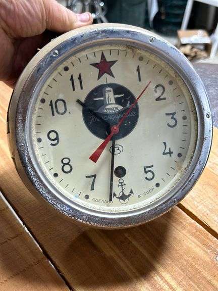 Look it up ! SOVIET RUSSIAN VOSTOK BOAT/SHIP SUBMARINE NAVY CLOCK  /KEY (running  keeps time)