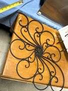 Picture and metal wall decor