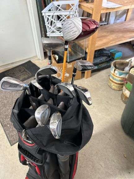 Nice Golfsmith bag with namebrand clubs see photos