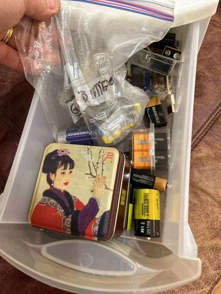 Organizer with contents -see all photos