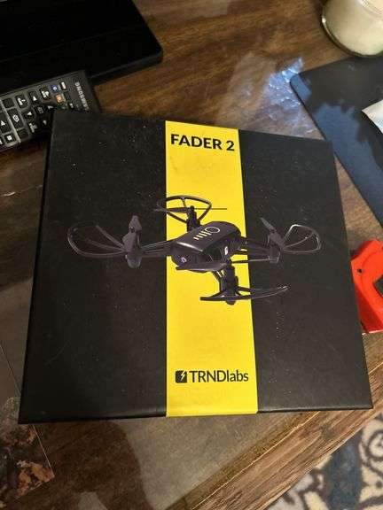 New in box ! Fader 2 drone -see all photos