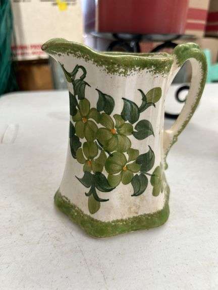 Good old Cash Family pitcher