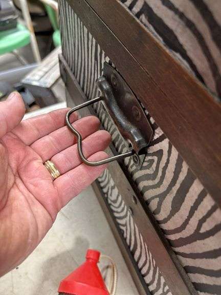 Very Nice trunk