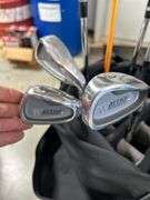 Nice Golfsmith bag with namebrand clubs see photos