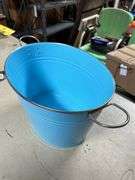 Nice metal tub