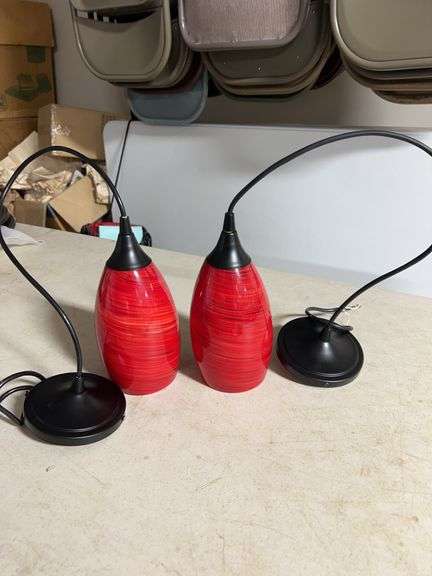 Beautiful pendant lights with art glass -Great condition