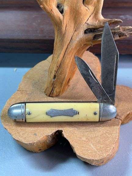 Old Colonial pocket knife