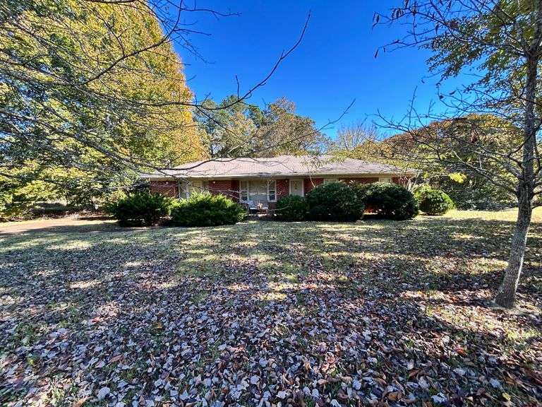Bobby W. Barnett Real Estate ONLINE Auction -Pulaski TN 