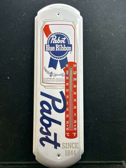 Nice metal Pabst Blue Ribbon working Thermometer