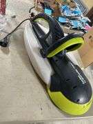 Garden Groom Pro electric head trimmer with plastic trimming bagger attached -works