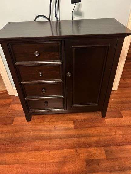 Nice clean modern cabinet