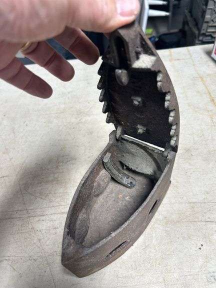 RARE ANTIQUE PRIMITIVE OLD CLOTHES IRON COAL HAND FORGED WOODEN HANDLE 19th