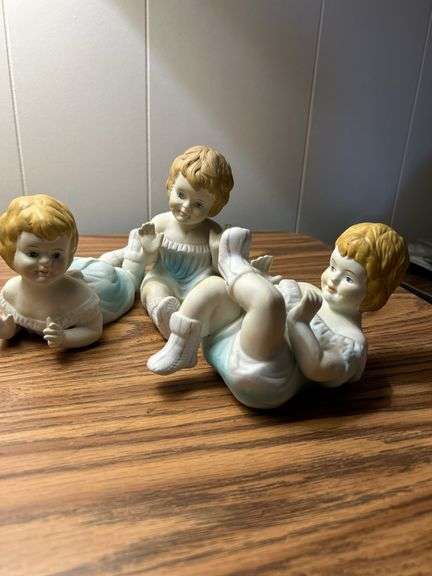 Lot of 3 piano babies