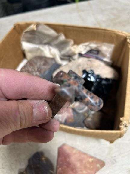 Collection of Oregon desert rocks. (Jasper and obsidian).