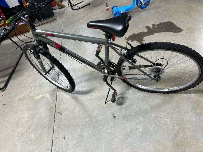 Roadmaster Granite Peak Adult bicycle