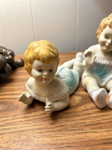 Lot of 3 piano babies