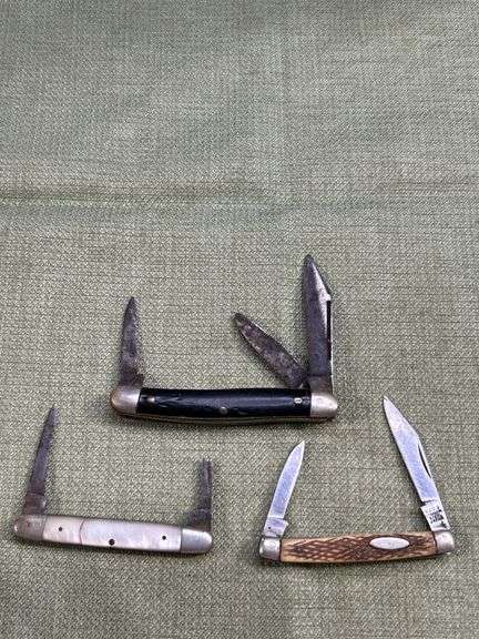 Lot of 3 knives