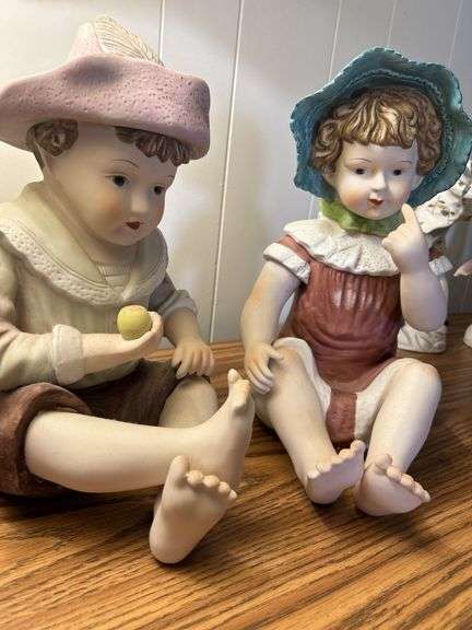 Beautiful bisque Large size Piano Babies