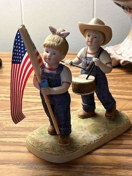 Denim days figurine