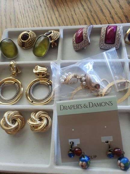 Tray of jewelry