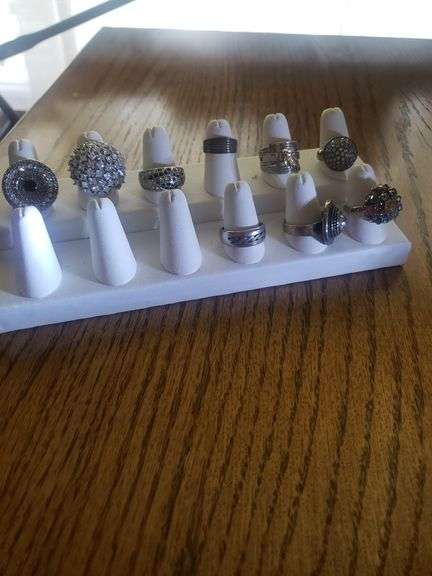 Ring lot