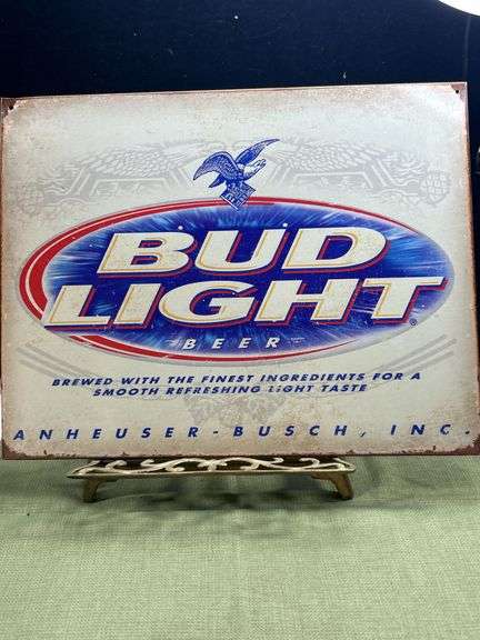 Nice Bud Light metal Sign