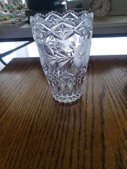Imperial crystal rose collection vase