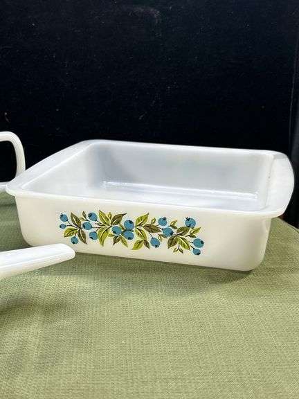 Jeannette Glasbake set in the "Huckleberry" pattern, featuring a square baking dish, a small saucepa