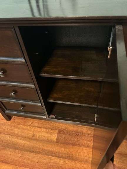 Nice clean modern cabinet