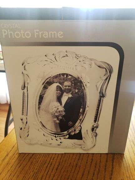 Crystal photo frame in box