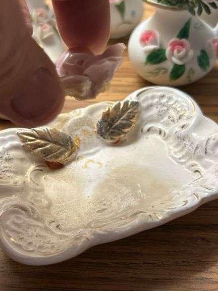 Nice lot of ceramics/porcelain pieces