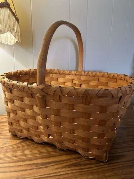 Nice clean old split Oak gardening basket
