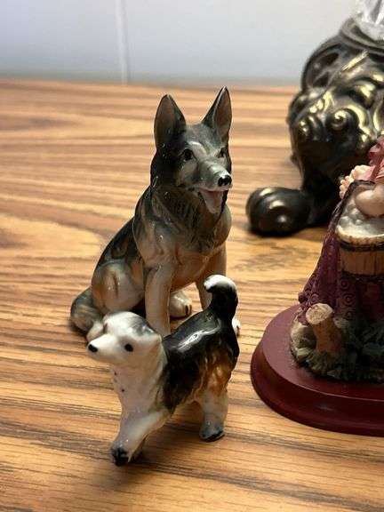 Neat figurine lot