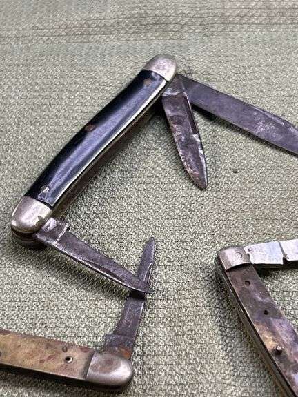 Lot of 3 knives