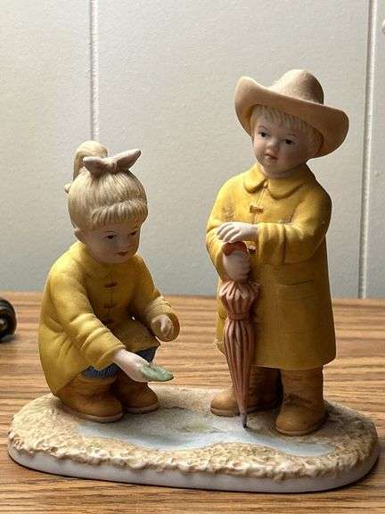 Denim days figurine