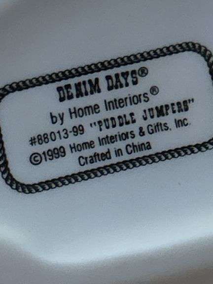 Denim days figurine