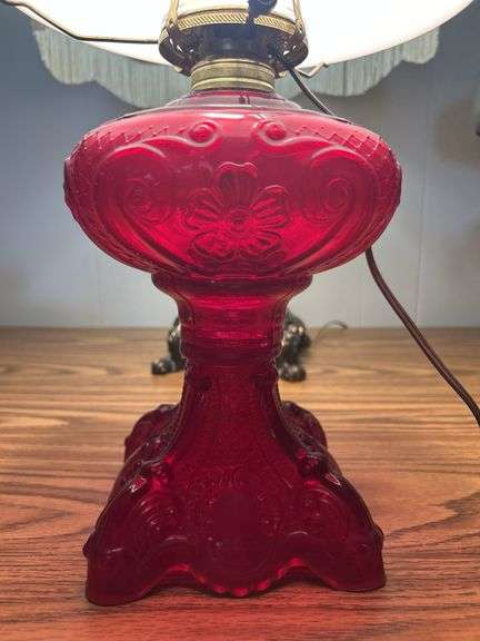 VINTAGE PEDESTAL OIL CONVERTED ELECTRIC LAMP PAINTED RUBY RED GLASS