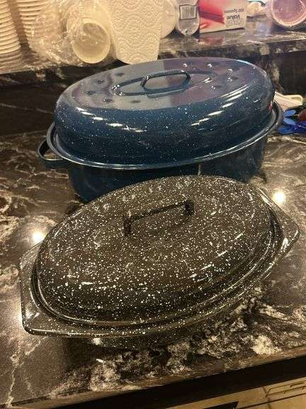 Lot of 2 Enamel roasters